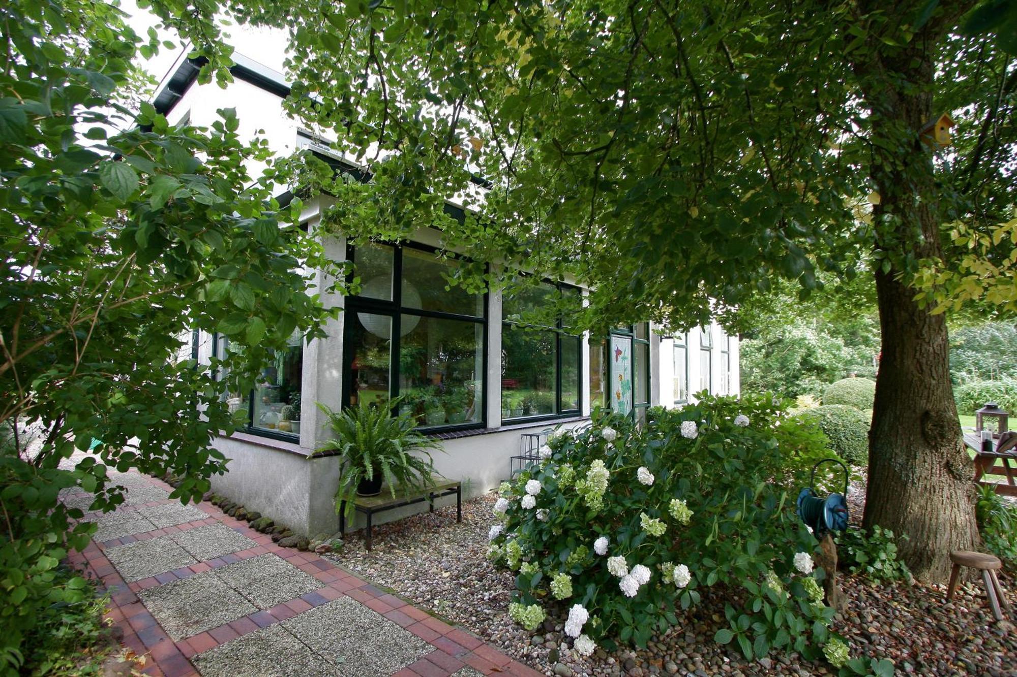 Bed and Breakfast De Witte Wolk à Nieuw-Scheemda Extérieur photo